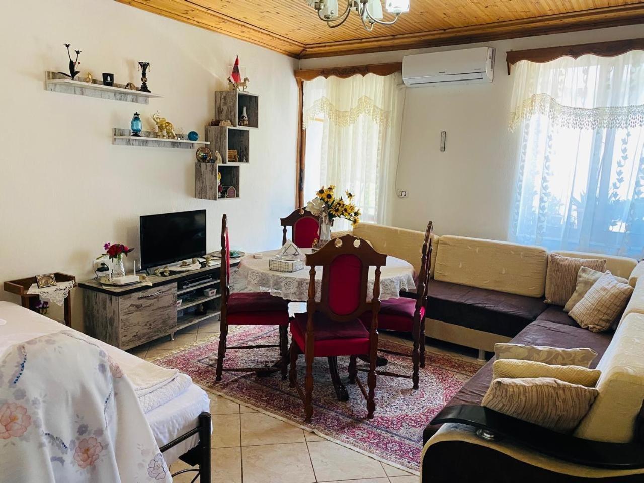 Hida Guest House Gjirokastër Dış mekan fotoğraf